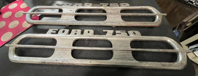 1964-1965 Ford F750 Truck Hood Emblems Ornament Louvers C4TB-16720-E