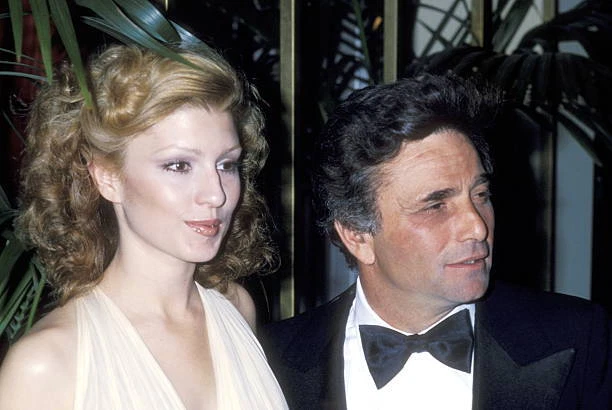 Peter Falk & wife Shera Danese at the 35th Golden Globe Awards - 1978 Photo 4