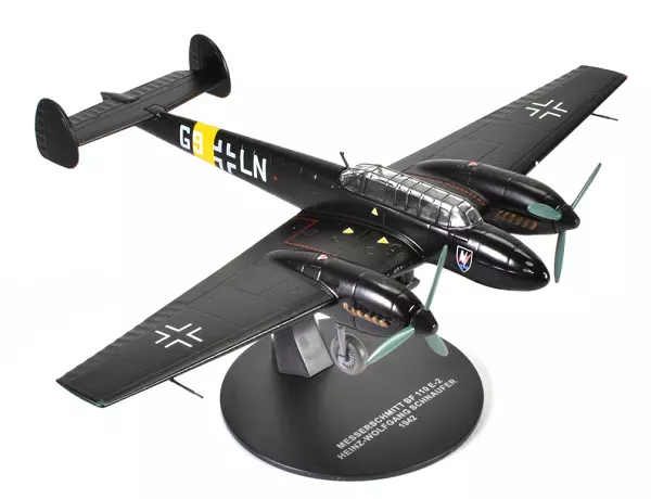 MESSERSCHMITT BF-110 E-2 H.W. SCHNAUFER 1942 -Atlas- FIGHTERS OF IIWW - 1/72