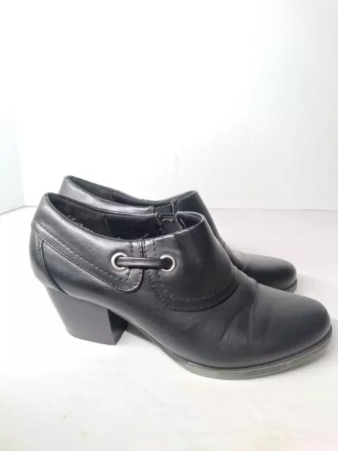 Bare Traps Women's Size 7M Renee Black Leather Shoes Slip On Ankle Booties Used