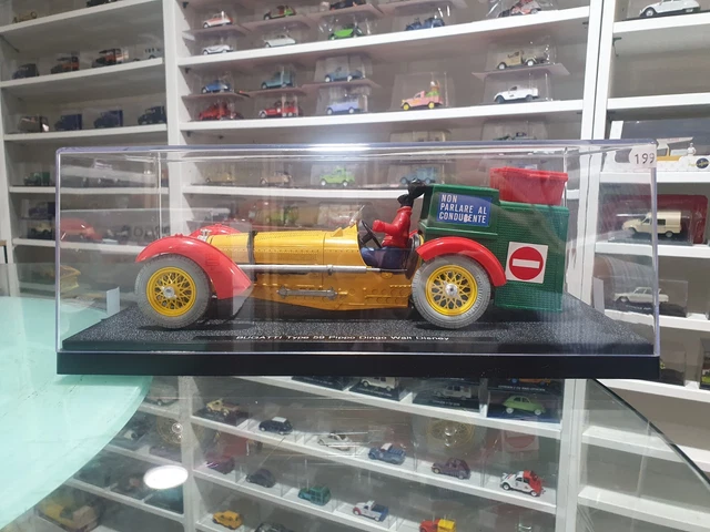Burago Italy 1:18 Disney Bugatti Type 59 Dingo w/ Goofy / Pippo Driving - MIB