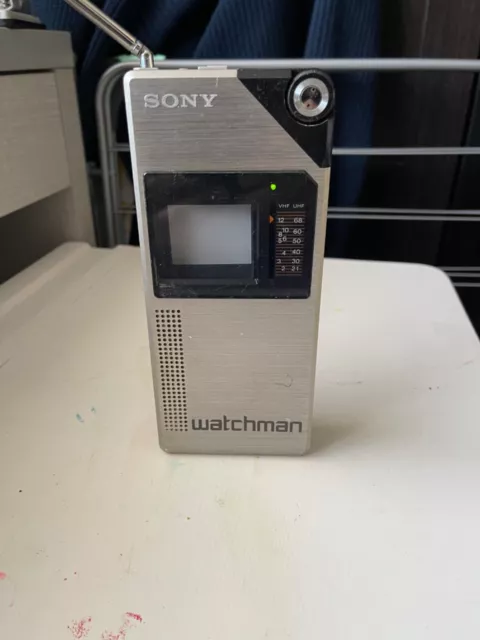Ricevitore radio FM TV portatile portatile vintage anni '80 Sony Watchman FD-210BE.