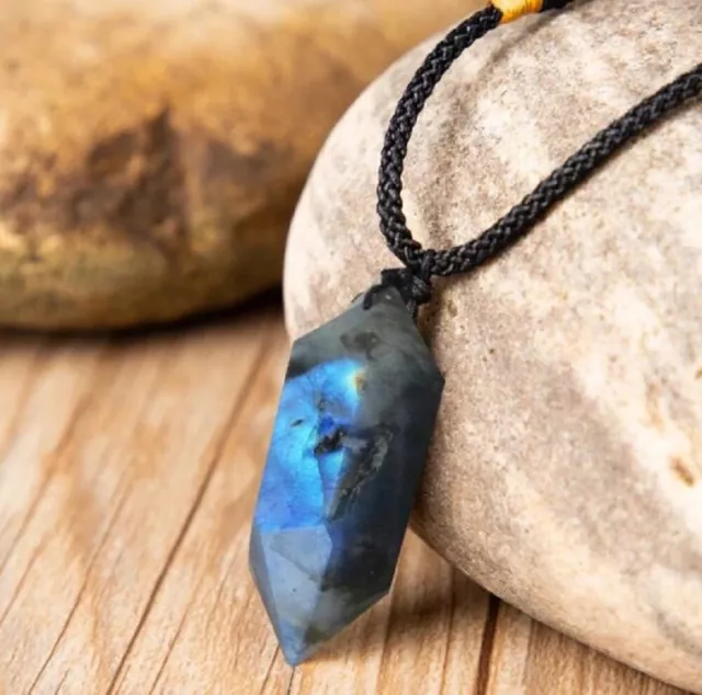 Natural Labradorite Crystal Pendant Necklace for Protection Strength Healing