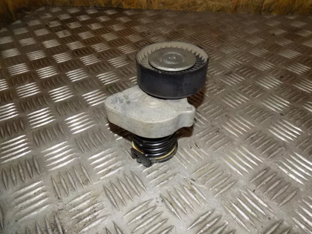 Mercedes W204 C180 Compresseur Poulie Élément Durée Spannrollhebel A2712000270