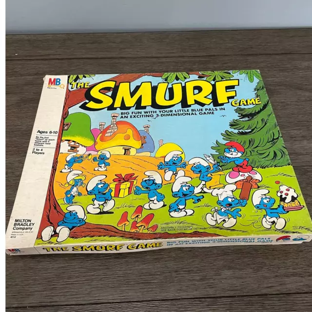 Milton Bradley Smurf 3D Board Game Vintage 1981