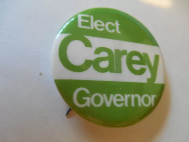 New York Campaign Pin Back Button Local Hugh Carey Governor Political Badge