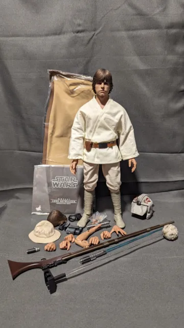 HOT TOYS Star Wars Luke Skywalker figura scala 1/6 EPIV ANH MMS297 Mark Hamill