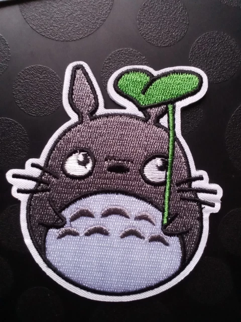 Patch Brodé Thermocollant 'Vega Paris' - Écusson 5x8cm à Repasser Ou à Coudre