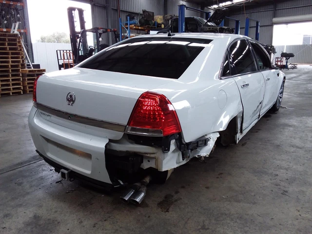 Genuine Holden HSV WM WN Statesman Caprice Bootlid Moulding – Chrome Trim, 92204504