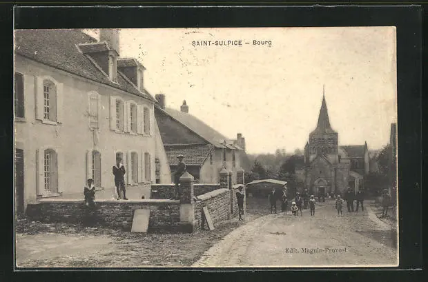 CPA Saint-Sulpice, Bourg, vue de la rue avec Schuljungen