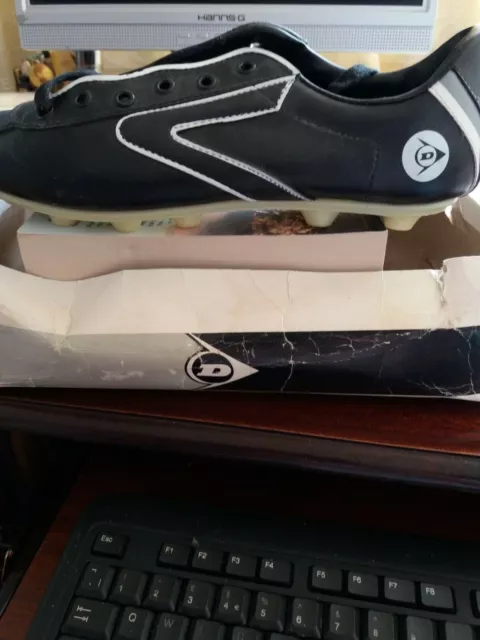 Dunlop football boots hot sale