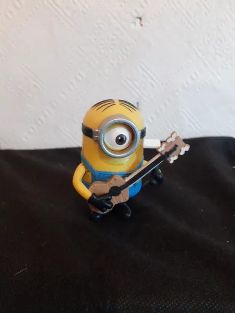 Despicable Me Minions Movie Guitar Strumming Stuart Action Figure