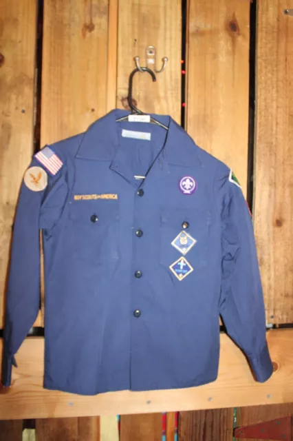 Boy Scouts of America Uniform Youth Medium Blue Cub  Shirt SEWN patches