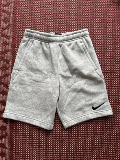 Pantaloncini Nike Youth Jersey Unisex Grigio Marle Taglia Small 128-137 cm nuovi con etichette