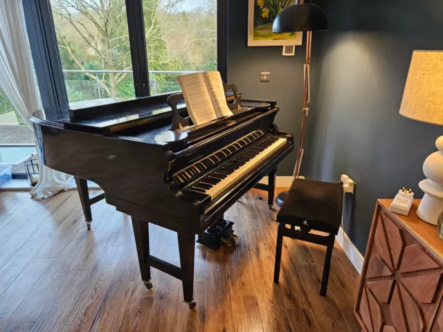 Black baby grand piano - 5 foot length