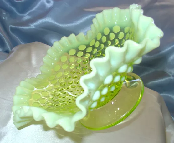 MINT+PERF~VINTAGE~50's"FENTON GLASS"VASELINE"OPALESCENT"HOBNAIL"8"FTD FRUIT BOWL 3