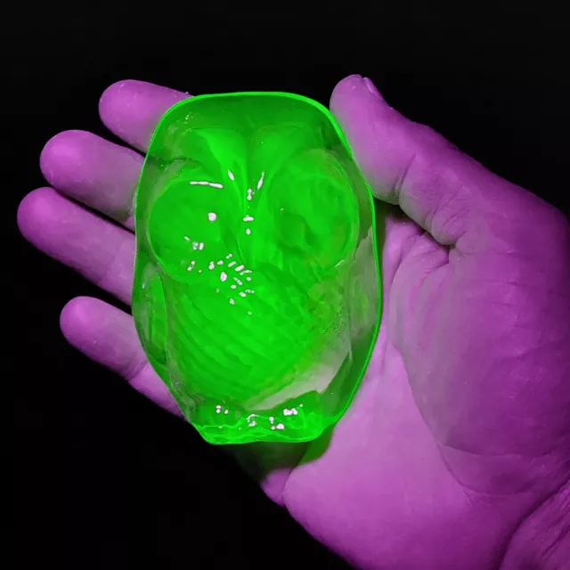 GREEN VASELINE GLASS URANIUM GLASS OWL, Depression Style Glass, Blacklight UV