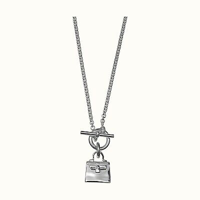 100% auth NIB Kelly Amulette pendant necklace silver