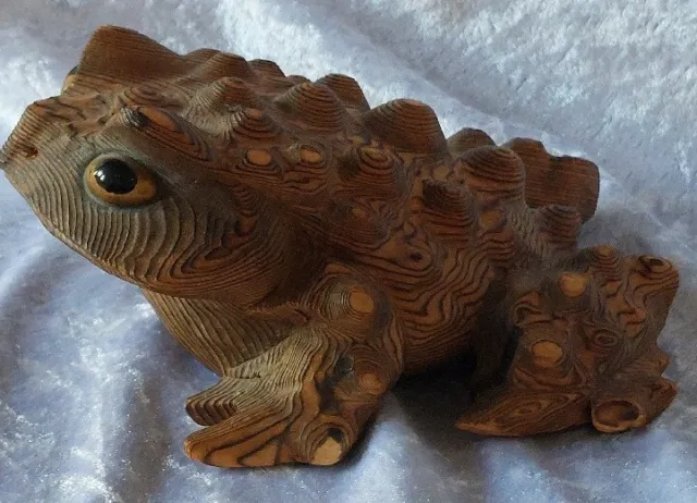 Japanese Toad Cryptomeria Cedar Wood