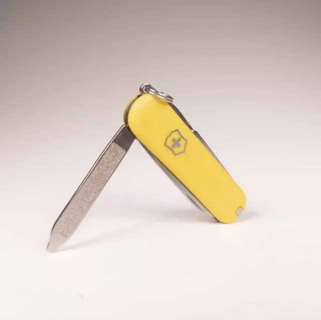 2015 Victorinox Classic SD Yodelay Hee Moo Limited Edition Swiss Army Knife
