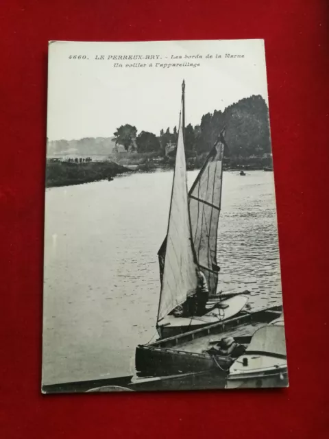 CPA 94 LE PERREUX BRY - Les Bords de la Marne - A sailboat with apparatus