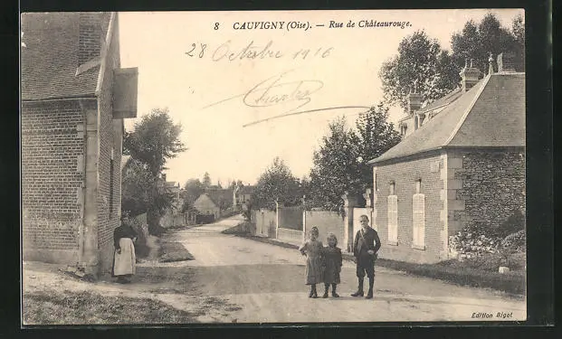CPA Cauvigny, Rue de Chateaurouge, des enfants auf der Strasse