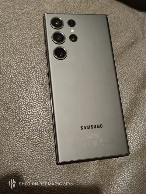 Samsung Galaxy S23 Ultra Modell 256GB, SM-S918B/DS, schwarz (entsperrt)