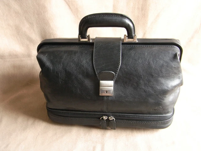 Tolle Tasche, Arzttasche - CARPISA - Schwarz Leder  - Neuwertig