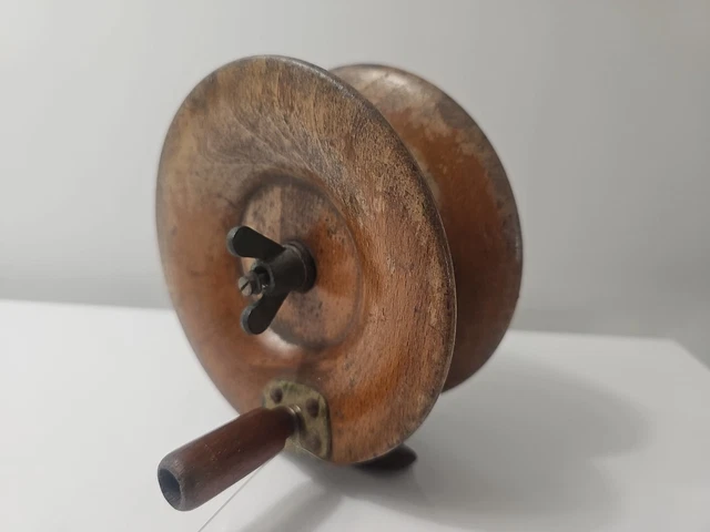 Moulinet De Pêche Ancien à Tambour Tournant – Bois Et Laiton, Rare, Eau Douce