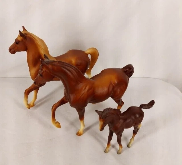 Breyer Animal Creations NO. 3055 Classic Arabian Family Vintage