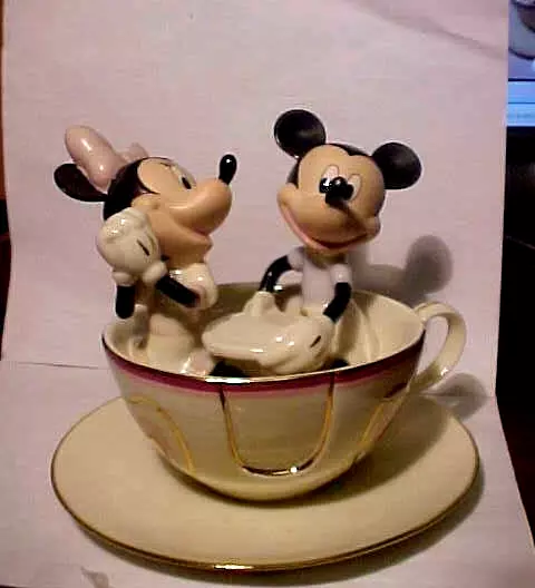 5 3/4" Lenox Disney Showcase Mickey Minnie Mouse Mickey's Tea Cup Twirl Figurine