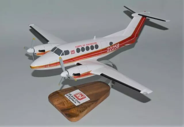 US Army Corps Of Engineers Beech Super King Air 200 Desk Model 1/32 SC Airplane