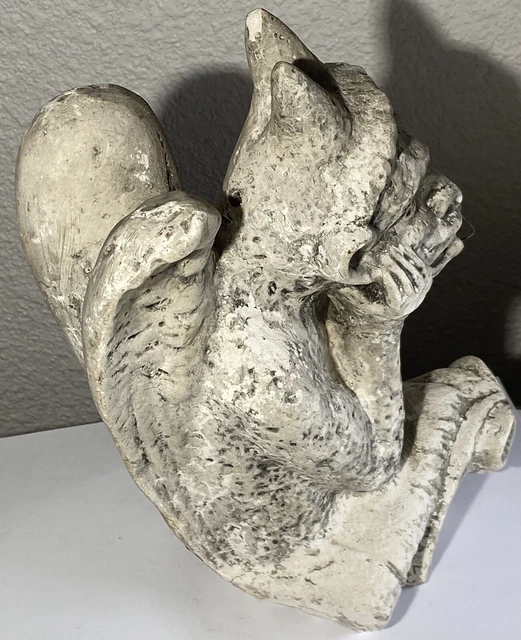 Ancienne applique murale en plâtre CHIMÈRE GARGOUILLE Début 20ème 9