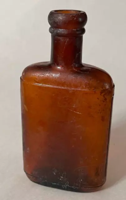 Antique Amber 1/2 Pint Gromme & Ullrich Whiskey Flask Chicago, IL Scarce