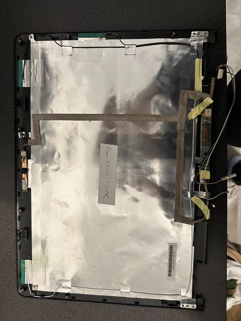 Plasturgie de base pour ASUS X751
