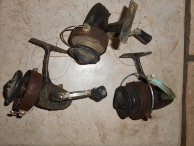 Lot De 3 Moulinets Anciens - 2 Viking 510 + 1 Daiwa 7270A - Pour Pièces Ou Réparation