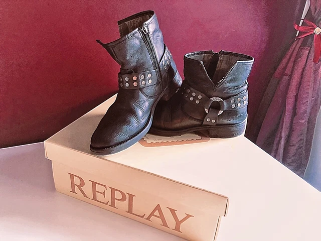 STIVALETTO REPLAY NERO in pelle fibbia cinturino e borchie n.38