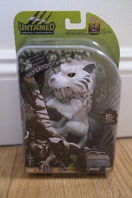 Untamed Silvertooth Interactive Collectable Sabretooth Fingerlings NEW