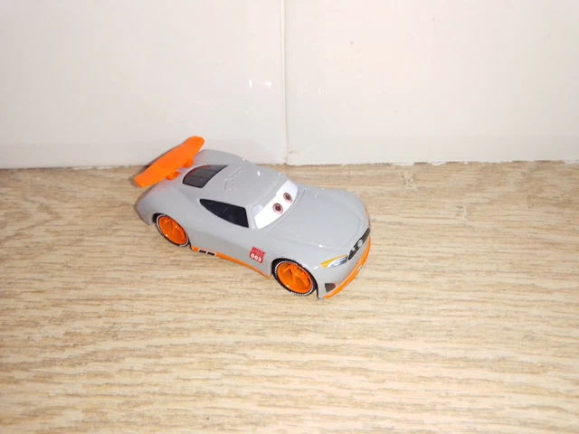 0505211 Voiture Cars disney Pixar métal Mattel aiden