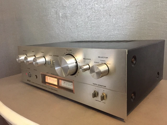 Akai - AM-32 - Amplificateur intégré à semi-conducteurs
