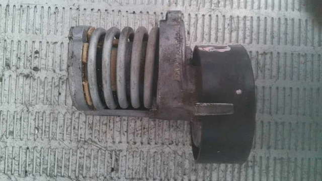 030145299 galet tendeur pour VOLKSWAGEN POLO 1.4 16V 2001 1142361