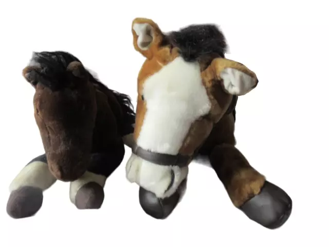 Lot de 2 grandes peluches de chevaux