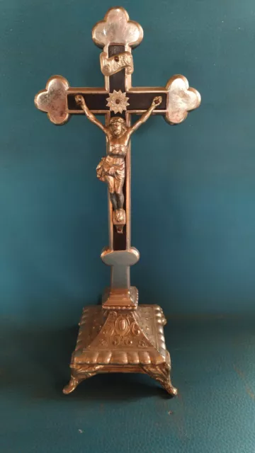 crucifix ancien