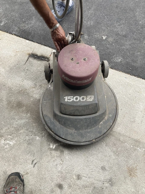 Minuteman Front Runner FM1500 Electric Floor Burnisher Model M20130-00