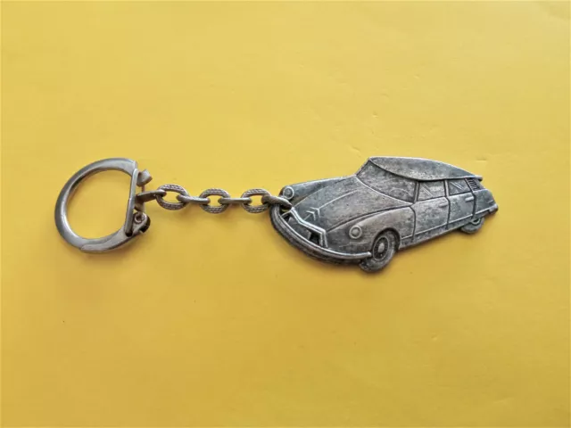 Ancien porte clé clef collection automobile ancien CHEVRONS CITROEN  traction ds Id 2cv sm… - Équipement auto