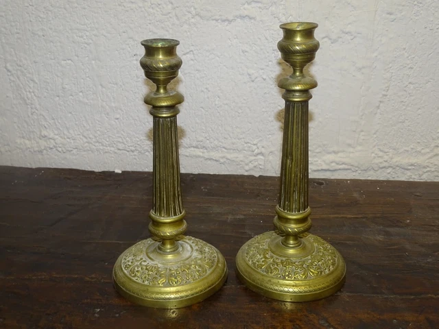 Ancienne paire de bougeoirs en bronze XIX siècle restauration empire