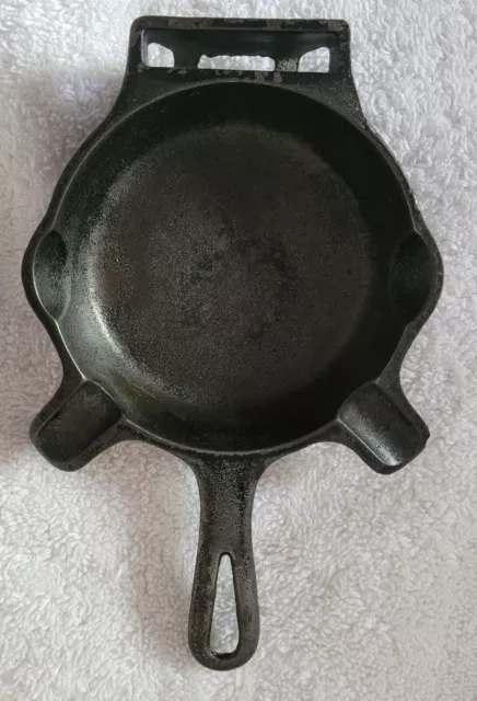 https://www.picclickimg.com/ToAAAOSw-W9kboXG/Collectable-Griswold-570-A-Cast-Iron-Ashtray-Matchbook.webp