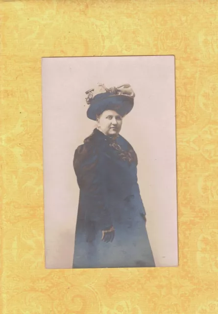 X RPPC real photo postcard 1908-29 OLDER WOMAN WEARING FANCY HAT