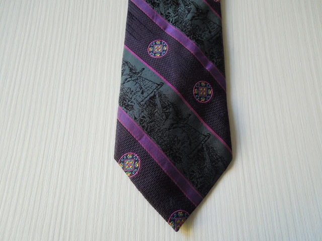 Cravate Guy Laroche En Soie 100% - Fabriquée En Italie - Couleur Amarante - Occasion En Excellent état