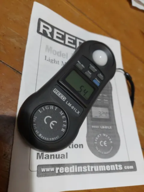 REED Instruments LM-81LX Compact Light Meter